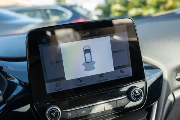 Ford Fiesta 1.1 Ti-VCT Connected 12