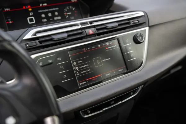 Citroën Grand C4 Spacetourer 1.5 BlueHDi Shine EAT8 17