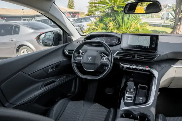 Peugeot 5008 1.5 BlueHDi Allure EAT8 7