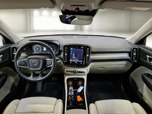 Volvo XC 40 T5 Recharge DKG Inscription 9