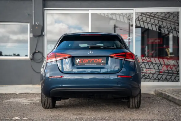 Mercedes-Benz A 250 e Style Plus 6