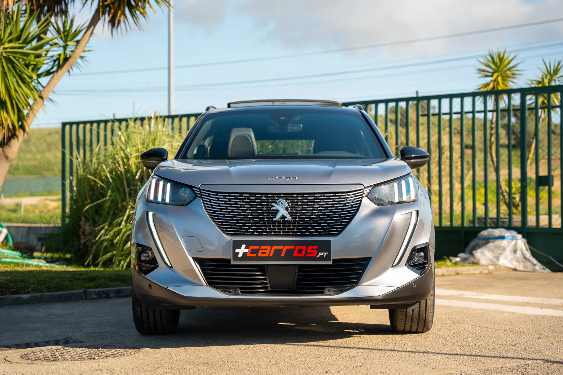 Peugeot e-2008 50 kWh GT 4