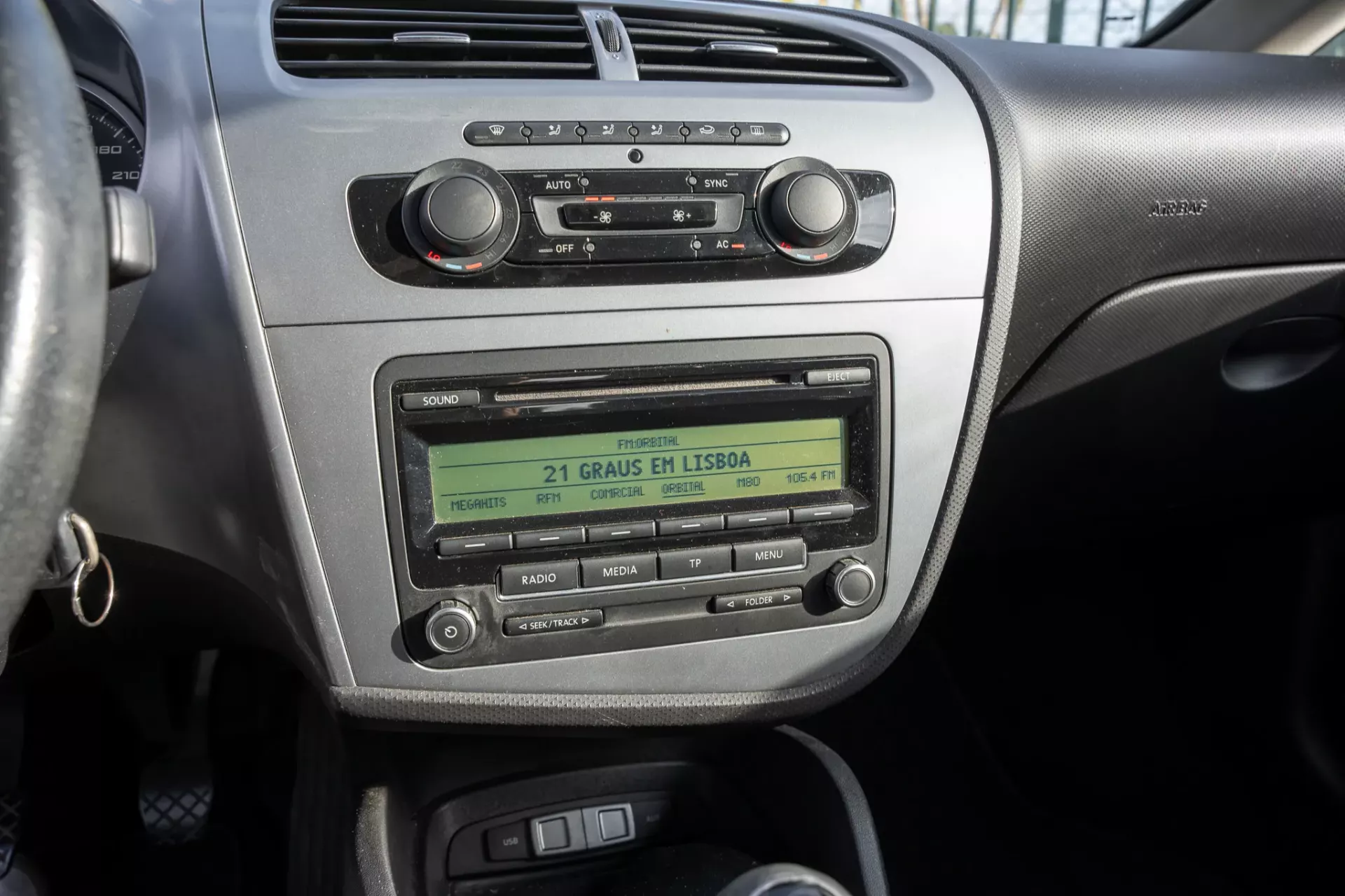 SEAT Leon 1.6 TDI Style Ecomotive 11