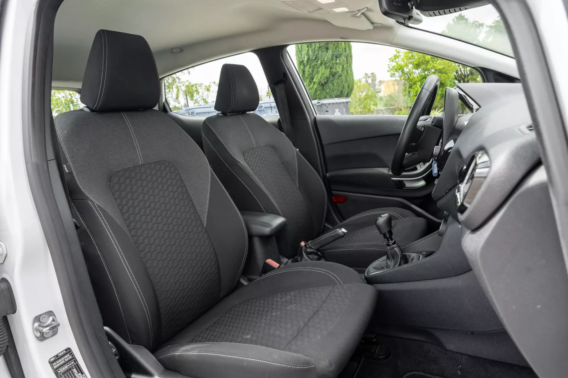 Ford Fiesta 1.0 EcoBoost MHEV Vignale 13