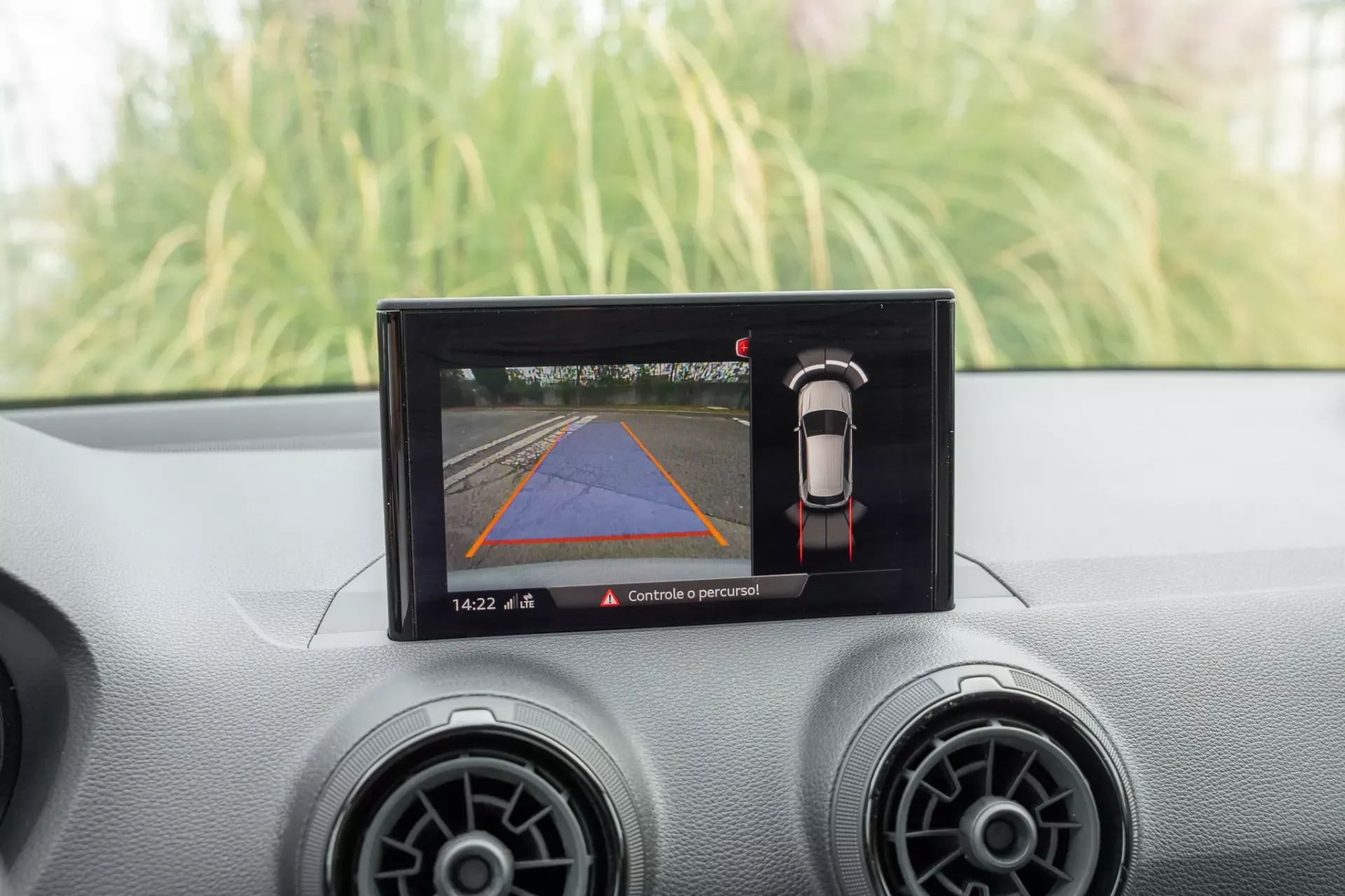 Audi Q2 30 TFSI Design S tronic 13