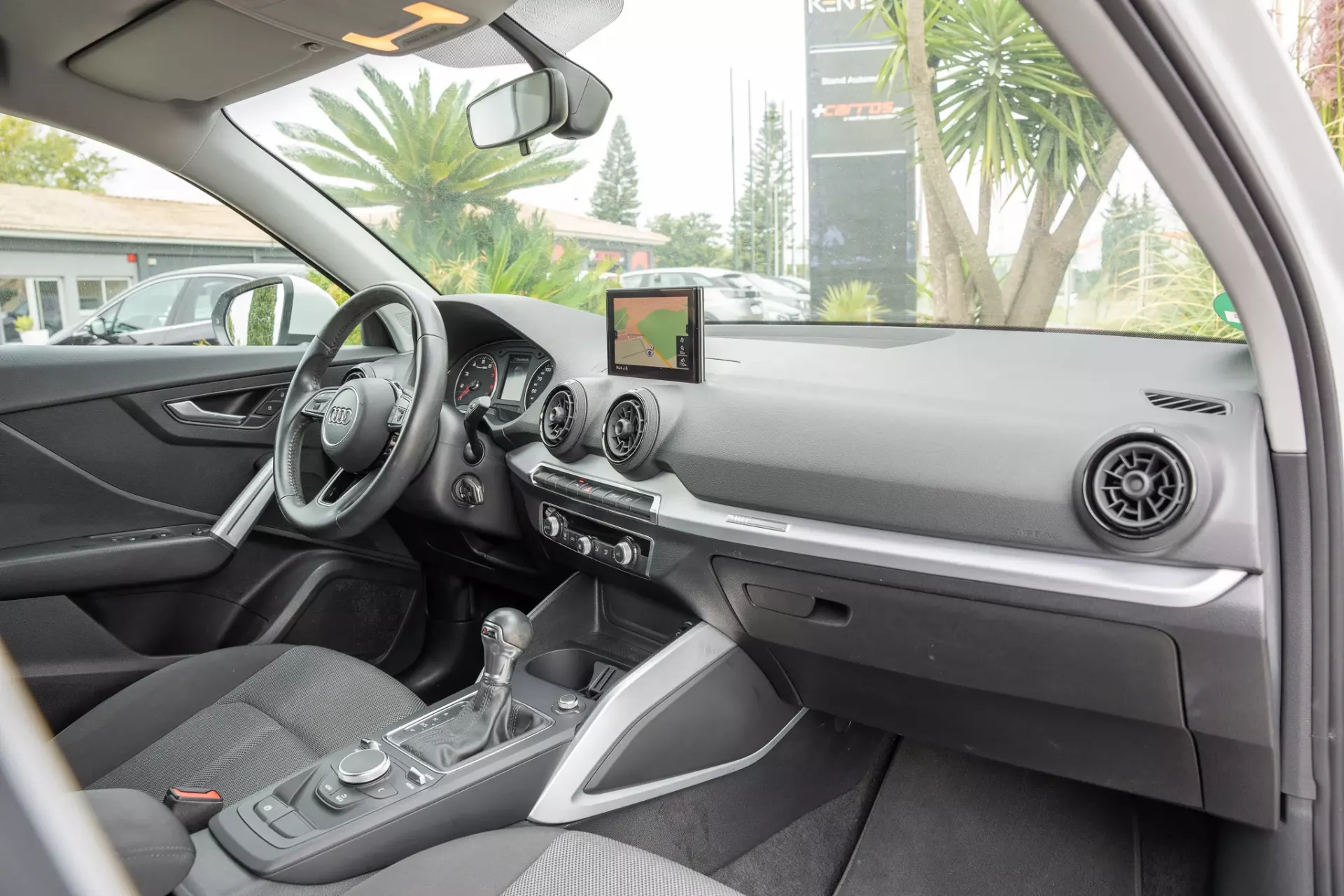 Audi Q2 30 TFSI Design S tronic 15