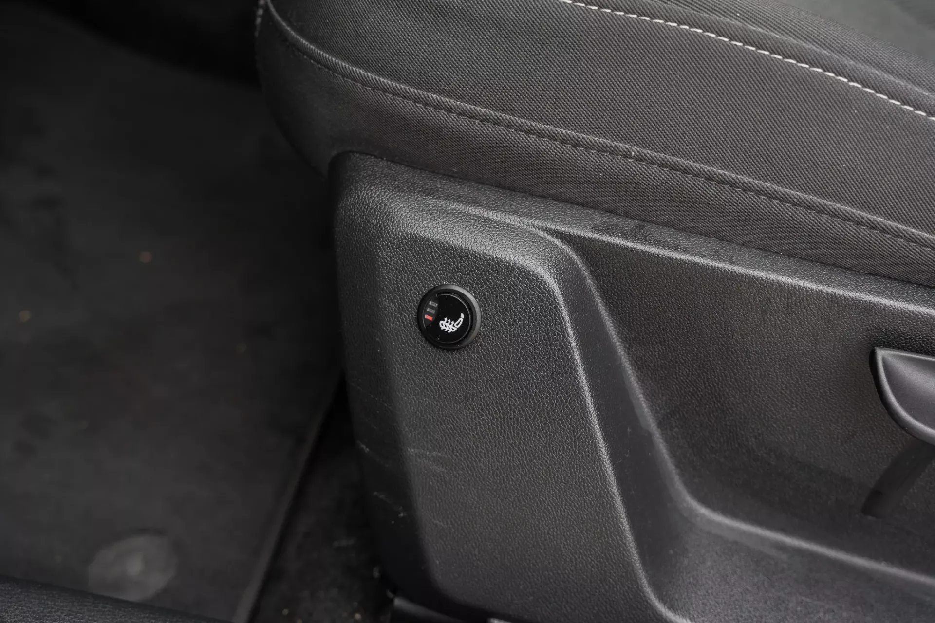 Audi Q2 30 TFSI Design S tronic 20