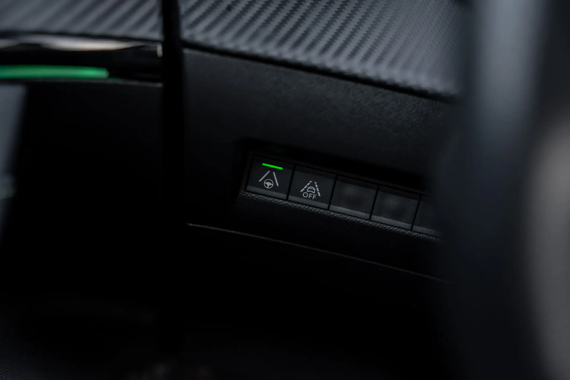 Peugeot e-2008 50 kWh GT 11