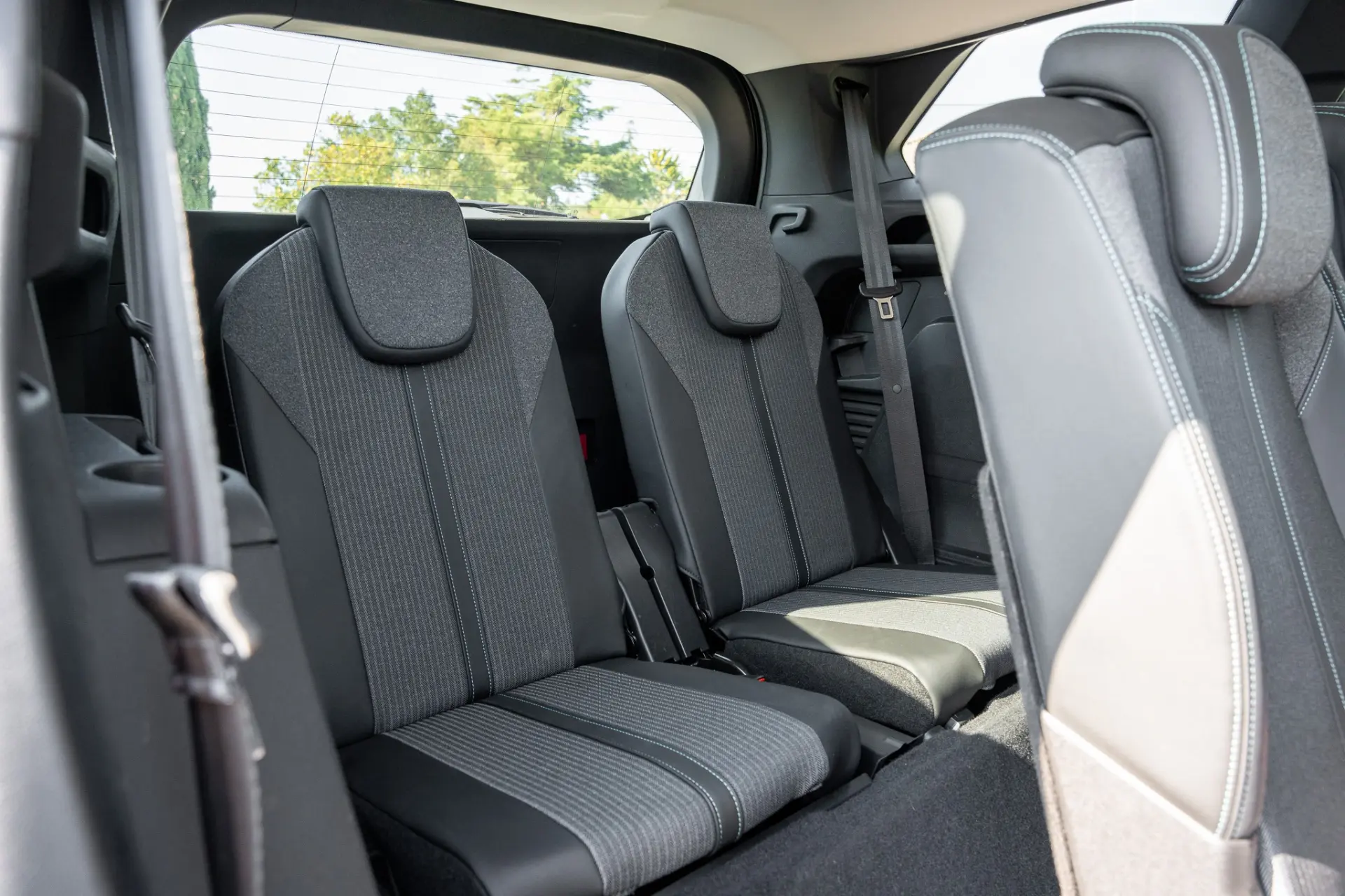 Peugeot 5008 1.5 BlueHDi Allure EAT8 14