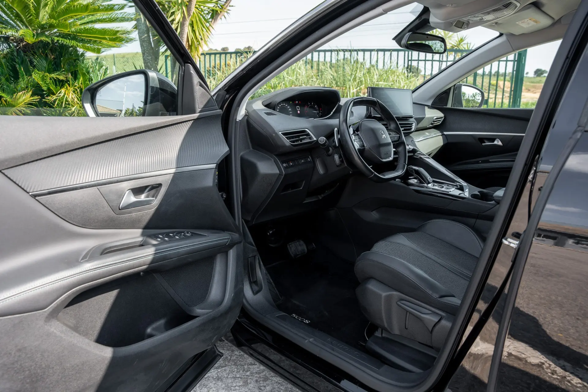 Peugeot 5008 1.5 BlueHDi Allure EAT8 11