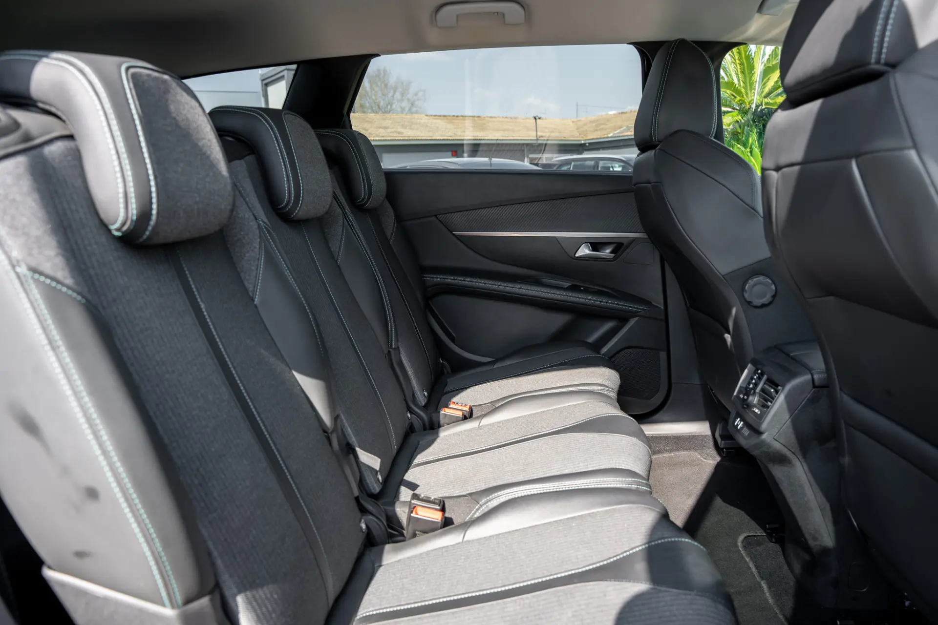 Peugeot 5008 1.5 BlueHDi Allure EAT8 13