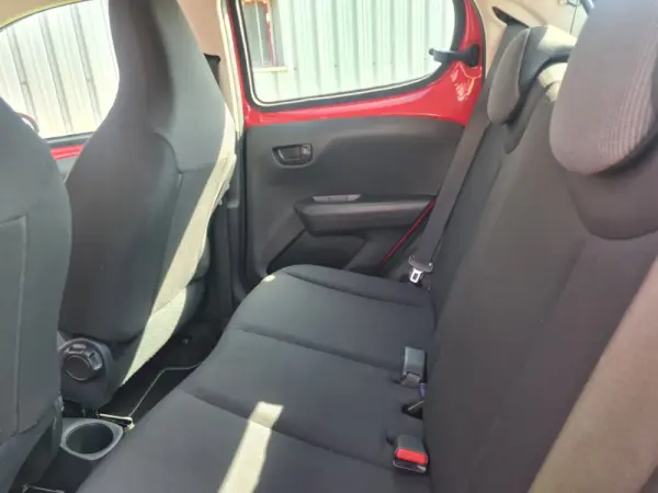 Citroën C1 1.0 VTi Elle 6