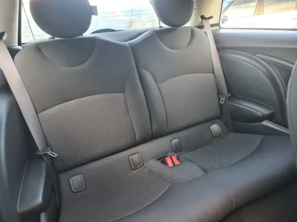 MINI 3 Portas One Nardo Grey 6