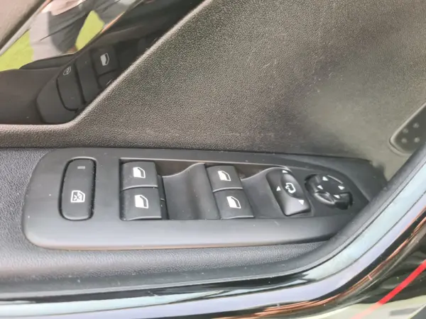 Peugeot 2008 1.2 PureTech GT Line 9