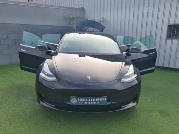 Tesla Model 3 Standard Range Plus RWD 13