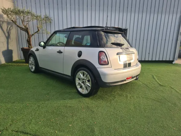 MINI 3 Portas Cooper 50 CAMDEN 3