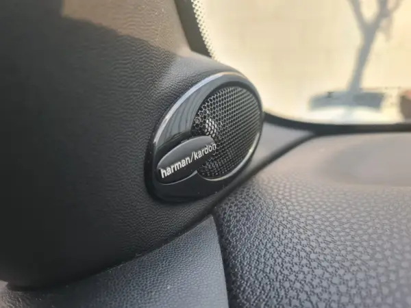 MINI 3 Portas Cooper 50 CAMDEN 11