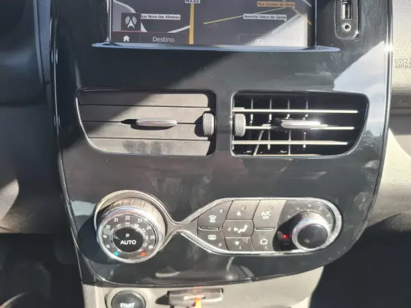 Renault Clio Sport Tourer 0.9 TCE Dynamique S 6