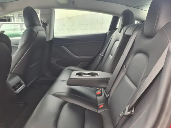 Tesla Model 3 Standard Range Plus RWD 7