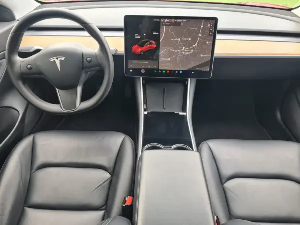 Tesla Model 3 Standard Range Plus RWD 6