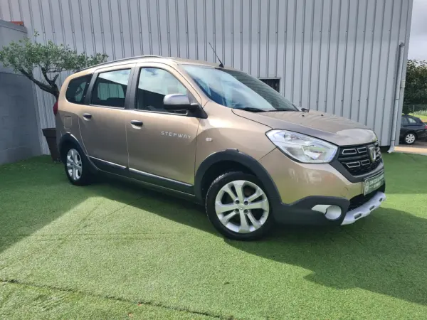 Dacia Lodgy 1.5 Blue dCi Stepway 7L 2