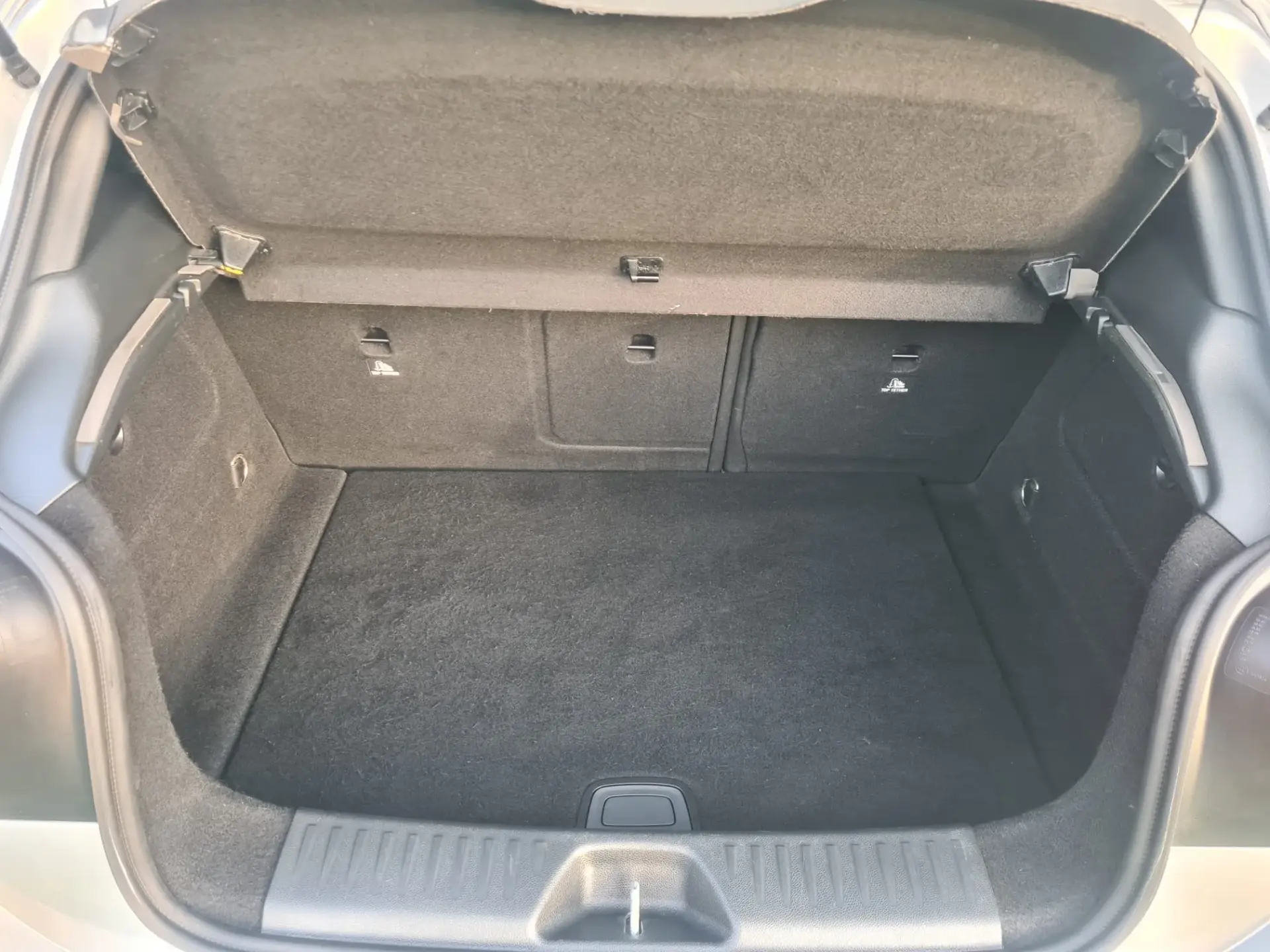 Mercedes-Benz A 200 CDi BlueEfficiency 11