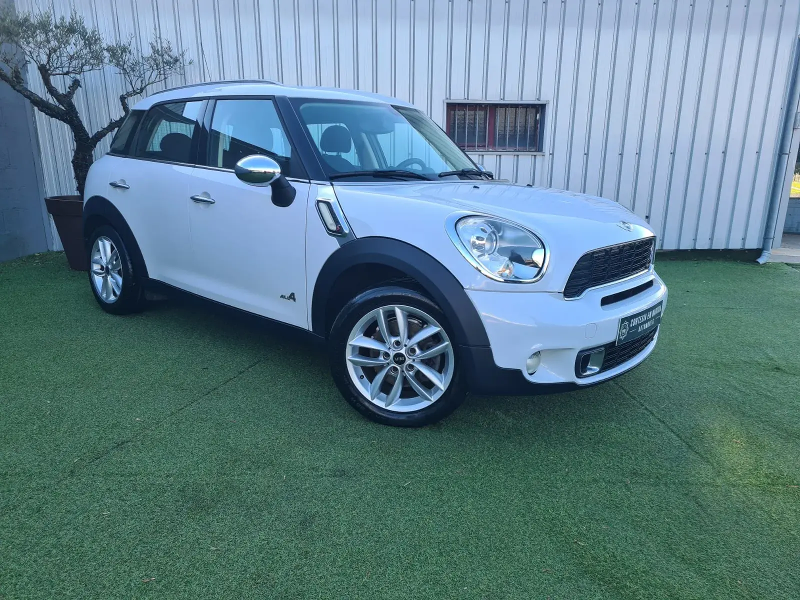 MINI Countryman Cooper SD ALL4 Auto 2