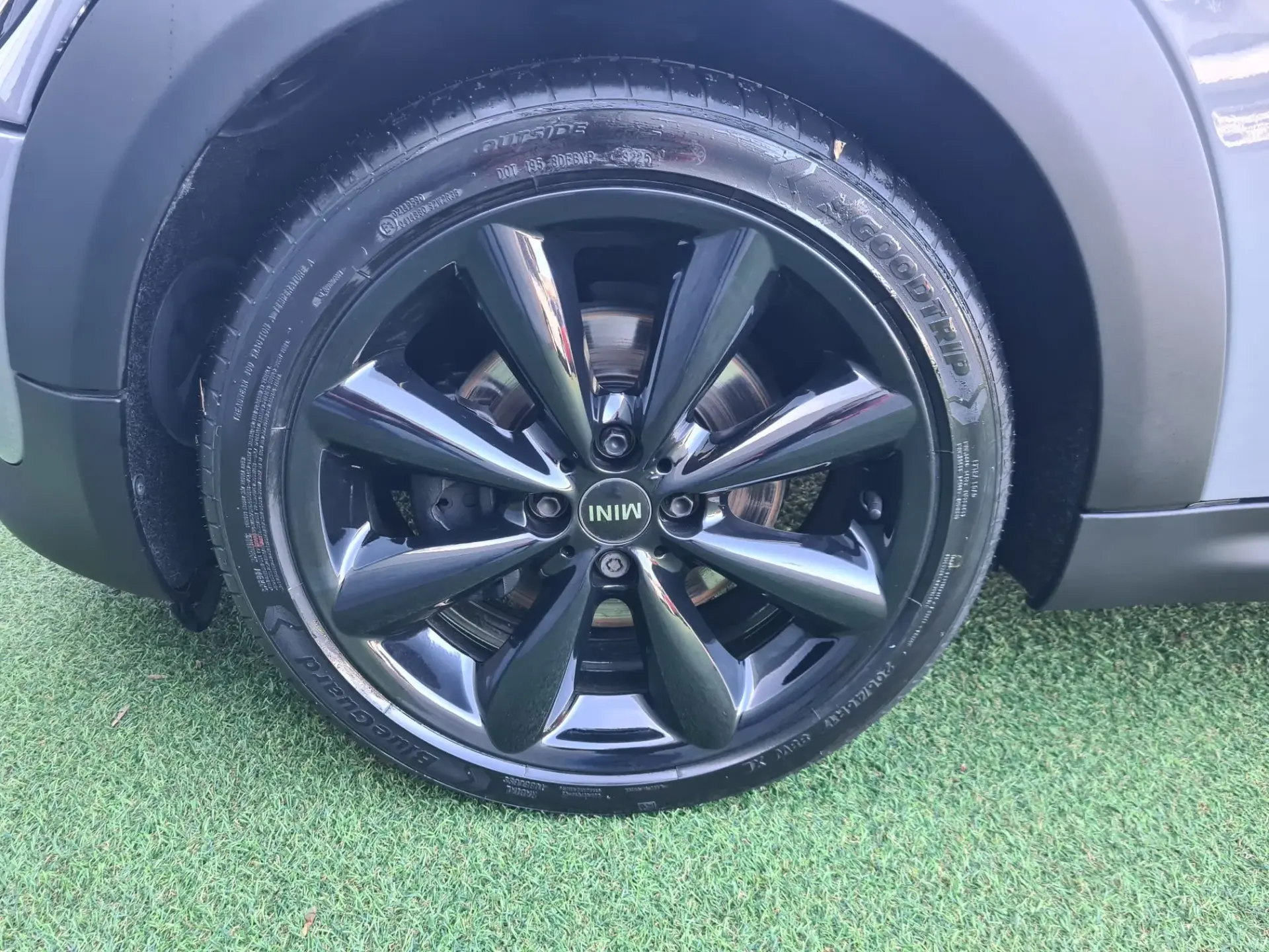 MINI 3 Portas One Nardo Grey 7