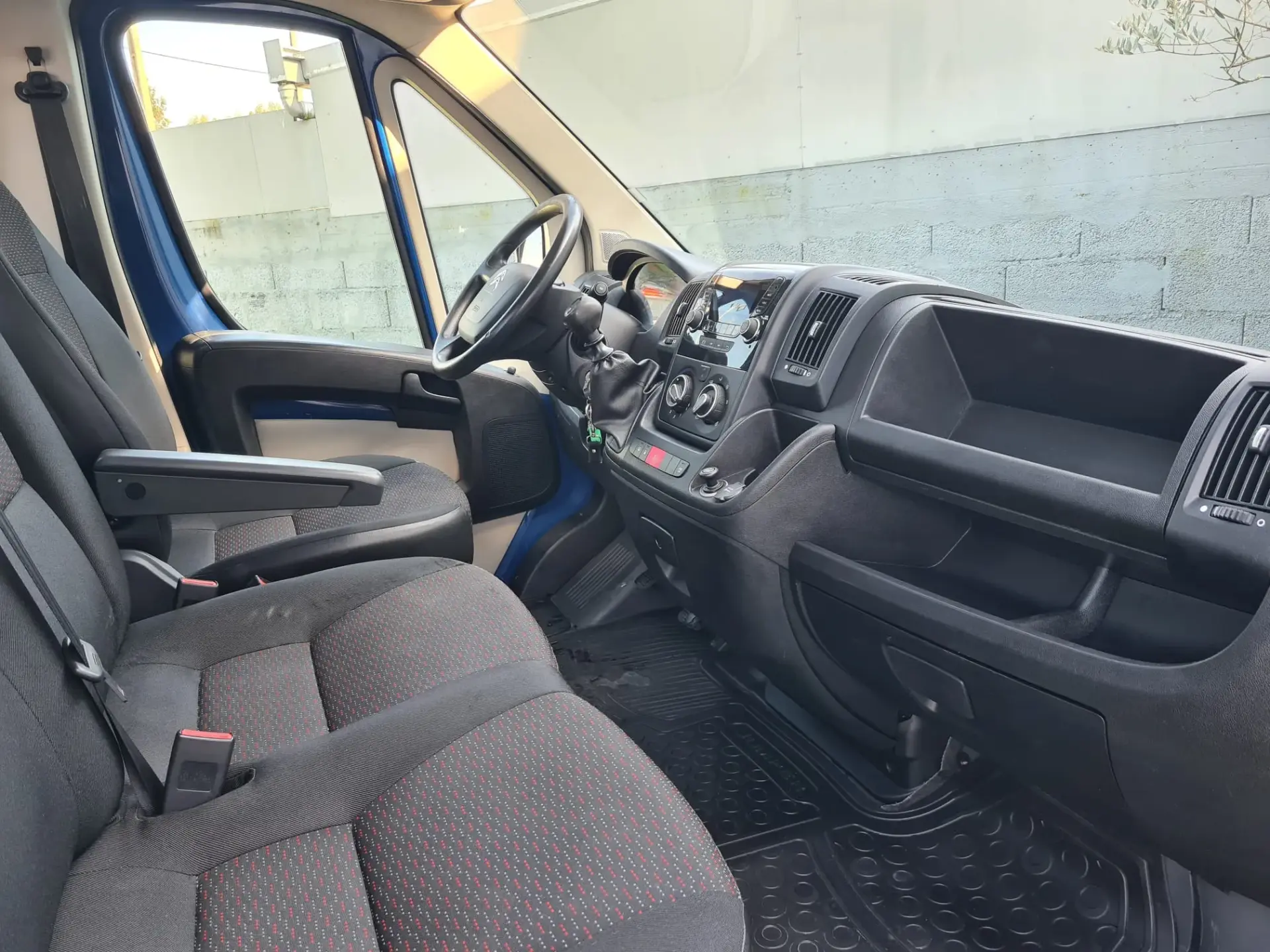 Citroën Jumper 2.2 BlueHDi 35 L3 Control 8