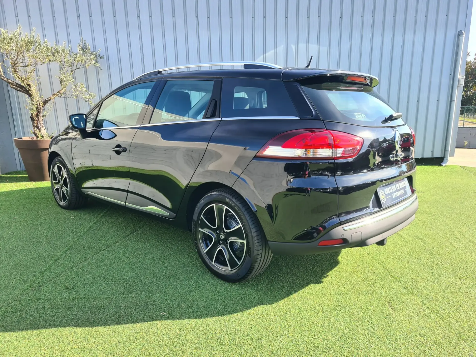 Renault Clio Sport Tourer 0.9 TCE Dynamique S 2