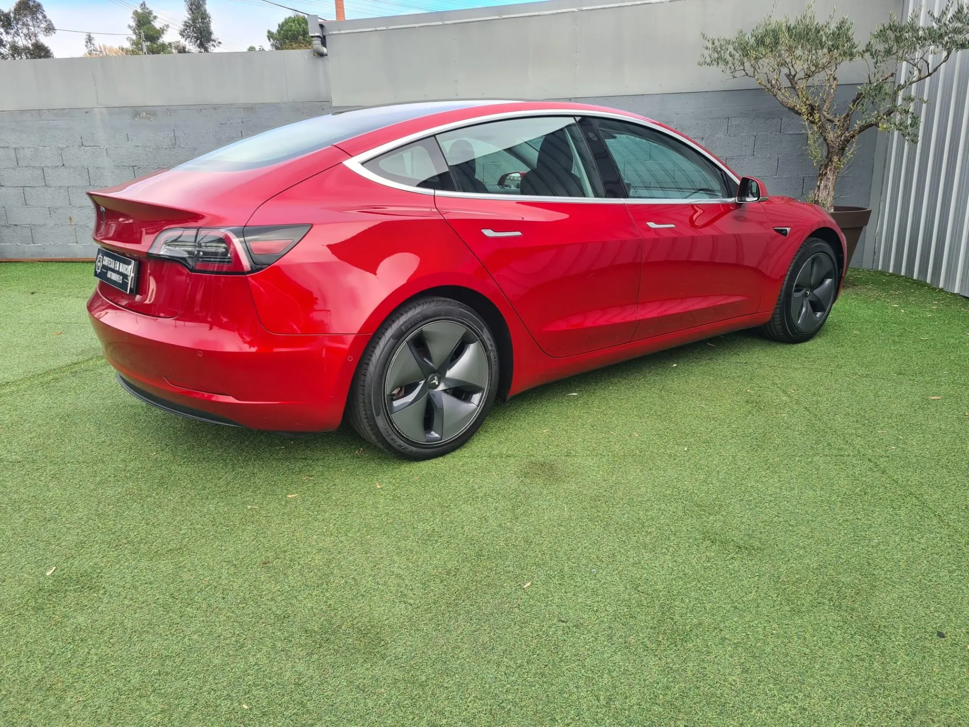 Tesla Model 3 Standard Range Plus RWD 3