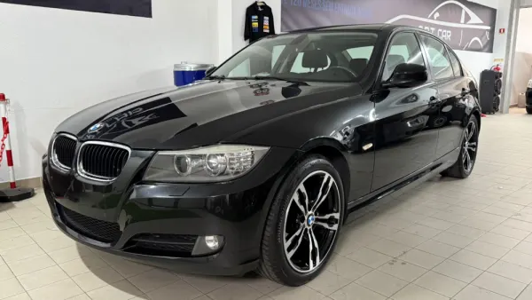 BMW 318 d Touring 16
