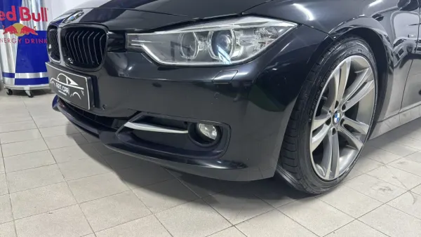 BMW 320 d Touring Auto Line Sport 27
