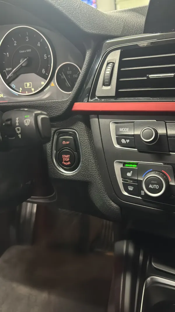 BMW 320 d Touring Auto Line Sport 6