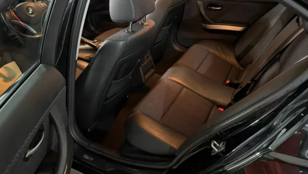 BMW 318 d Touring 26