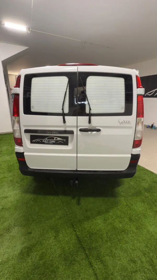 Mercedes-Benz Vito 113 cdi 8