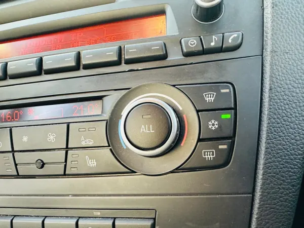 BMW 120 120d pack m 24