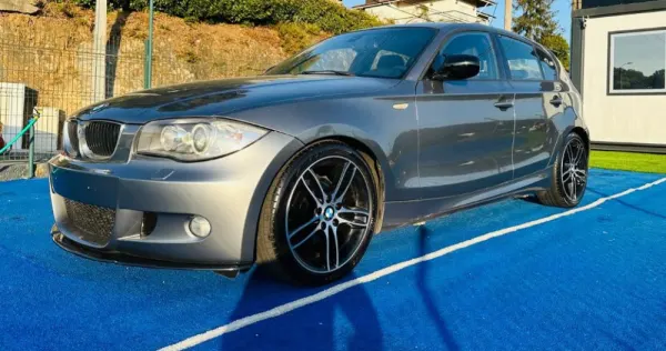 BMW 120 120d pack m 23