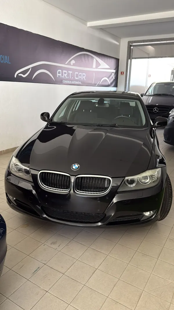 BMW 318 d Touring 12