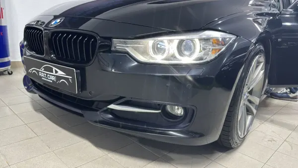 BMW 320 d Touring Auto Line Sport 23