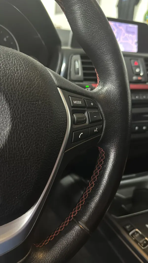 BMW 320 d Touring Auto Line Sport 2