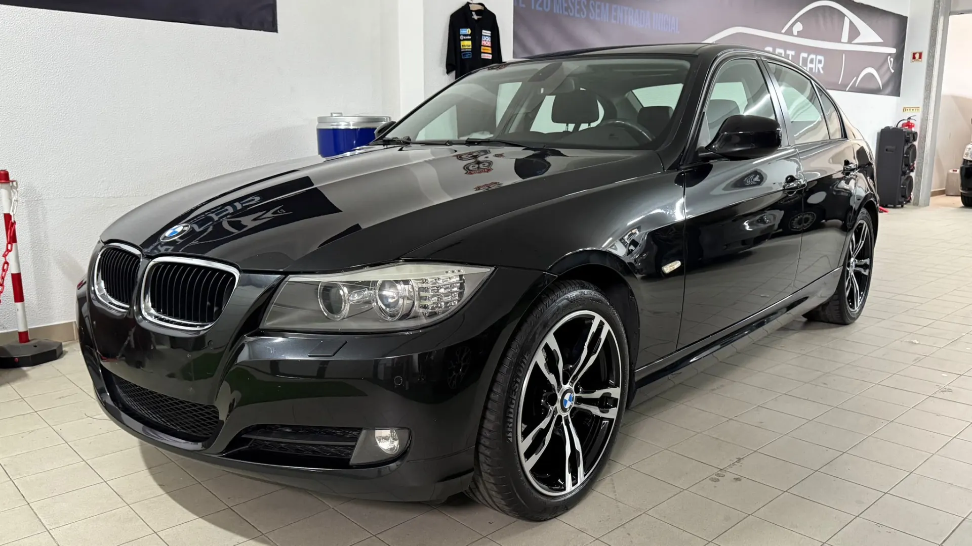 BMW 318 d Touring 16