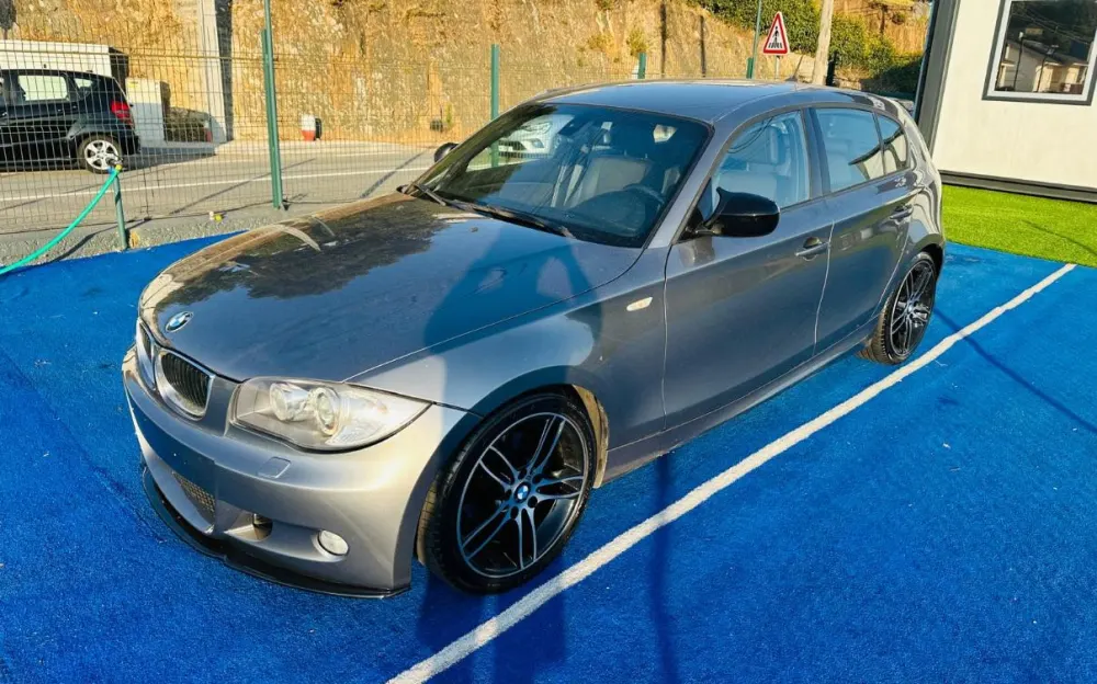 BMW 120 120d pack m 7