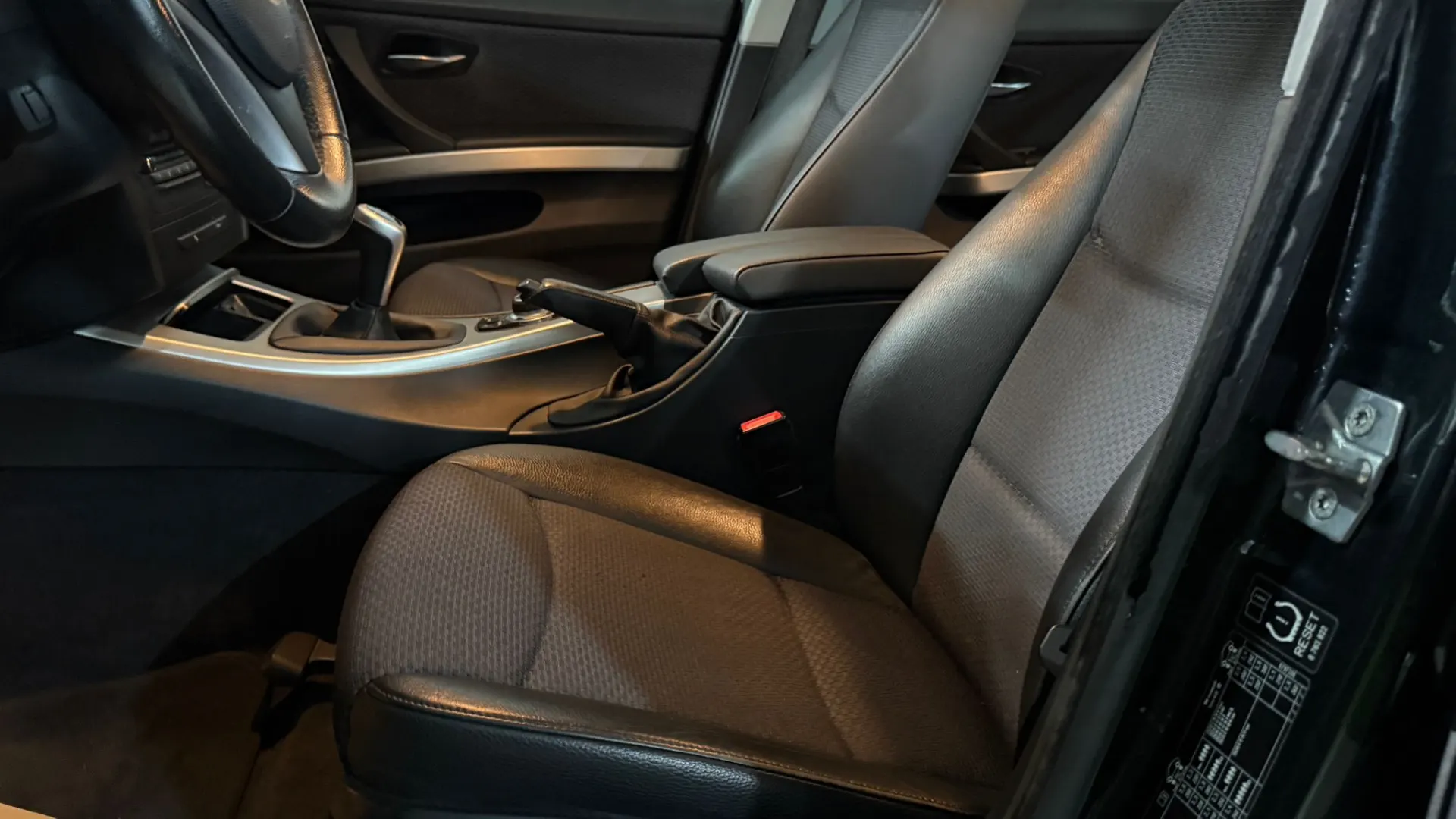 BMW 318 d Touring 24