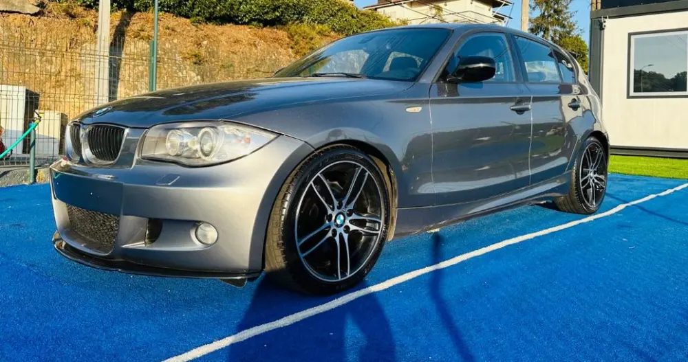 BMW 120 120d pack m 23