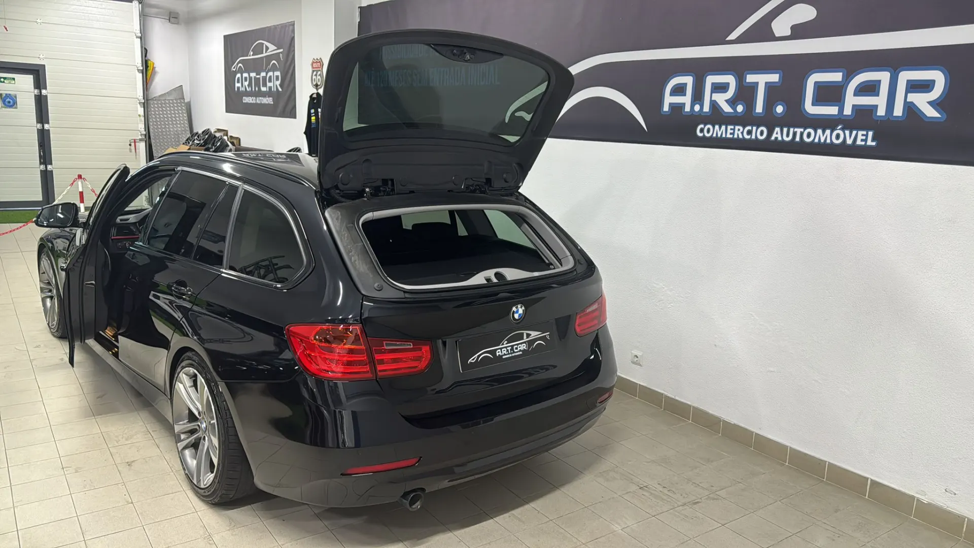 BMW 320 d Touring Auto Line Sport 22