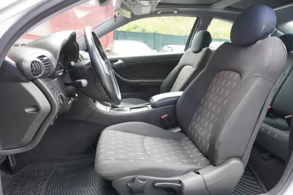 Mercedes-Benz C 220 CDi Sport Coupé Classic 8