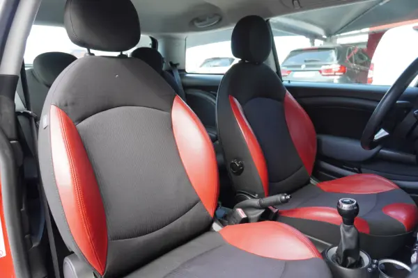 MINI 3 Portas Cooper D 16