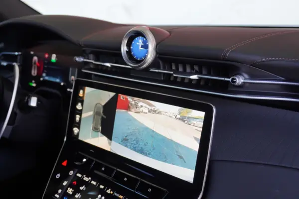 Maserati Grecale Folgore 20