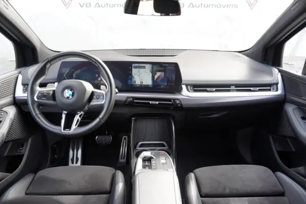 BMW 218 Active Tourer i Pack Desportivo M Auto 5